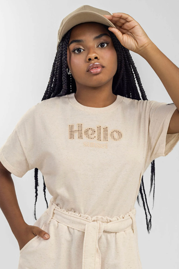 Remera Juvenil Femenina Bordada Beige