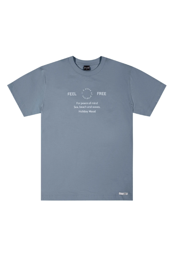 Remera Feel Free Eian Celeste