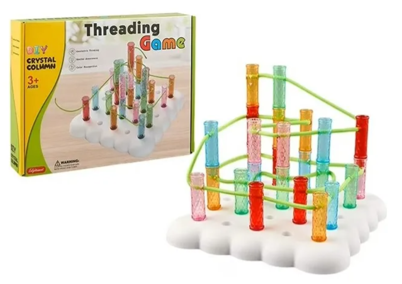 Juego de ingenio con tubos e hilos