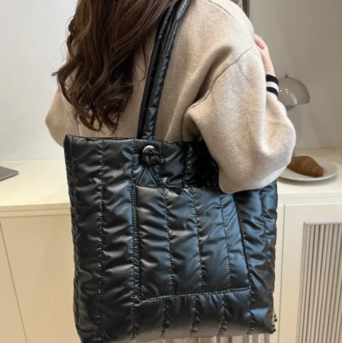 Bolso Tomio